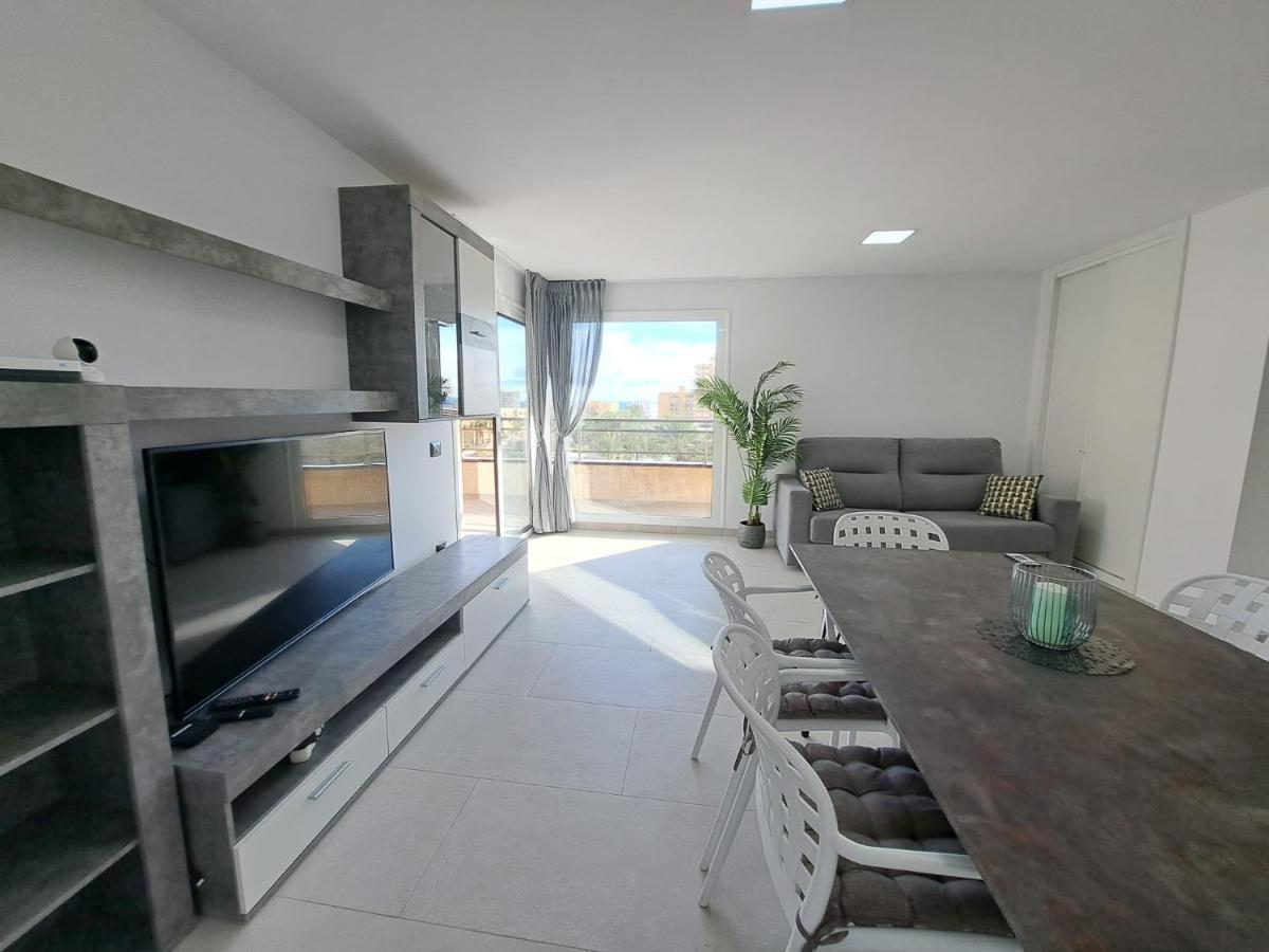 Newly Reformed 2 Bedroom Apartment In The Center Of Los Cristianos Лос Кристианос Экстерьер фото